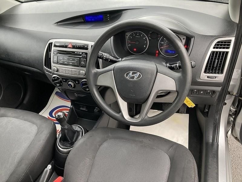 Used Hyundai i20 Classic 2012 Silver Hatchback