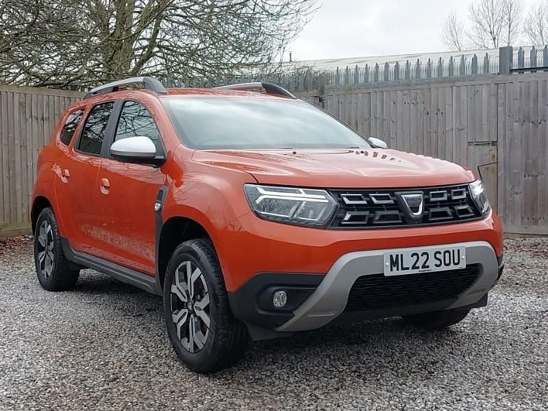 Used Dacia Duster Prestige 100 HP (73 kW) 2022 Orange SUV