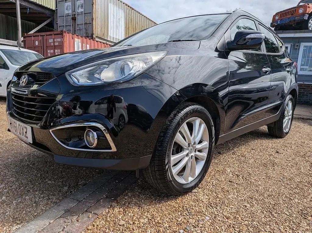 Used Hyundai ix35 Premium 115 HP (84 kW) 2011 Black SUV