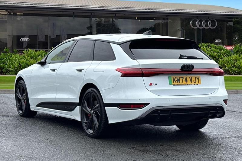 Used Audi A6 e-tron Performance 269 kW (367 HP) 2024 White Estate