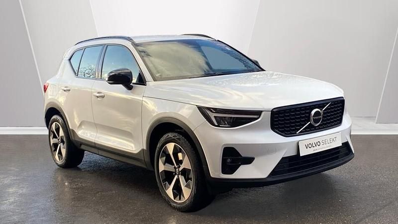Used 2024 Volvo XC40 Plus SUV | £30,937 (A bit pricey) - Image 1/3