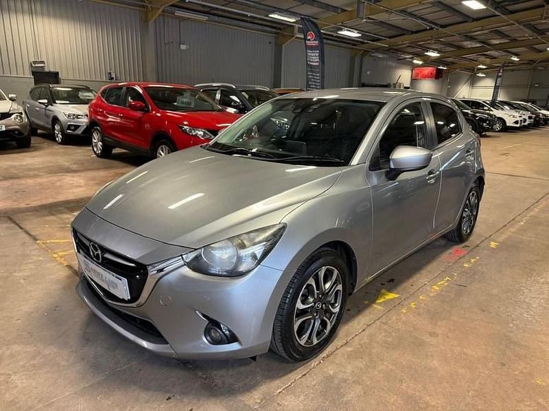 Used Mazda 2 Inclusive 105 HP (77 kW) 2016 Silver Hatchback