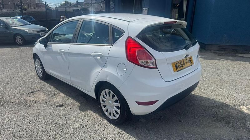 Used Ford Fiesta Style 82 HP (60 kW) 2014 White Hatchback