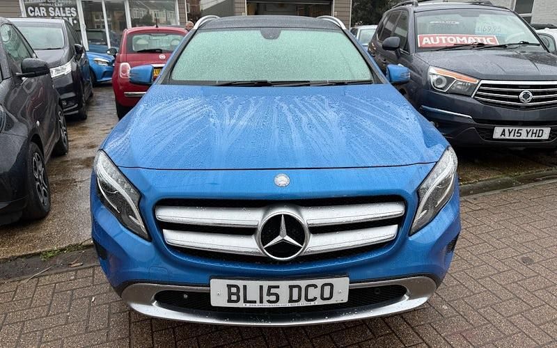 Usado Mercedes GLA220 Premium Plus 170 HP (125 kW) 2015 SUV