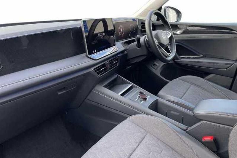 Used VW Tiguan Match 150 HP (110 kW) 2024 White SUV