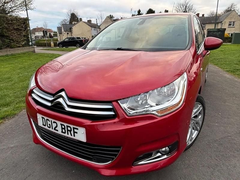 Used Citroën C4 Exclusive 110 HP (80 kW) 2012 Red Hatchback