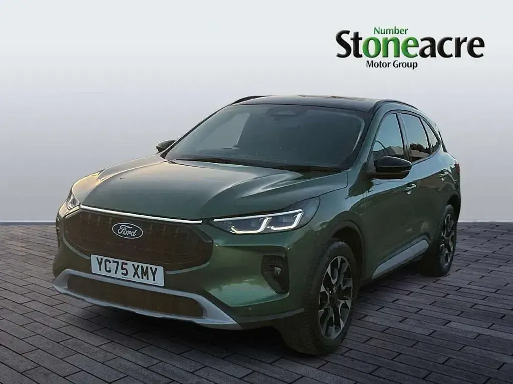 Begagnad Ford Kuga Active 239 HK (175 kW) 2025 Grön SUV