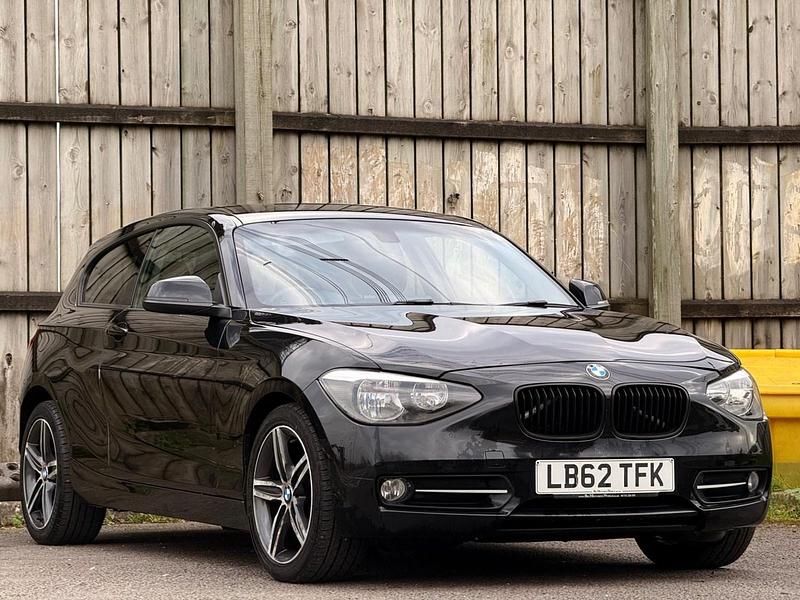 Used BMW 116 Sport Line 2013 Black Hatchback
