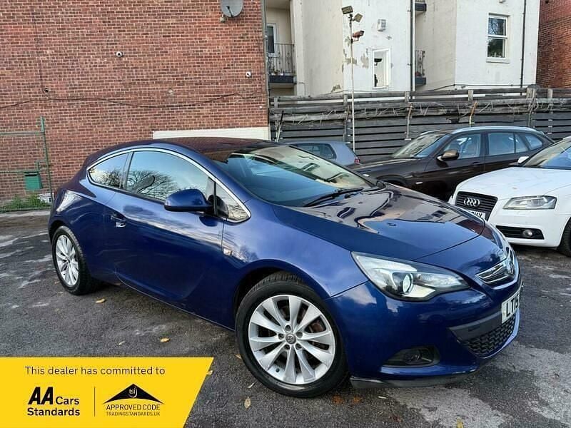 Used Vauxhall Astra GTC SRi 2015 Blue Hatchback