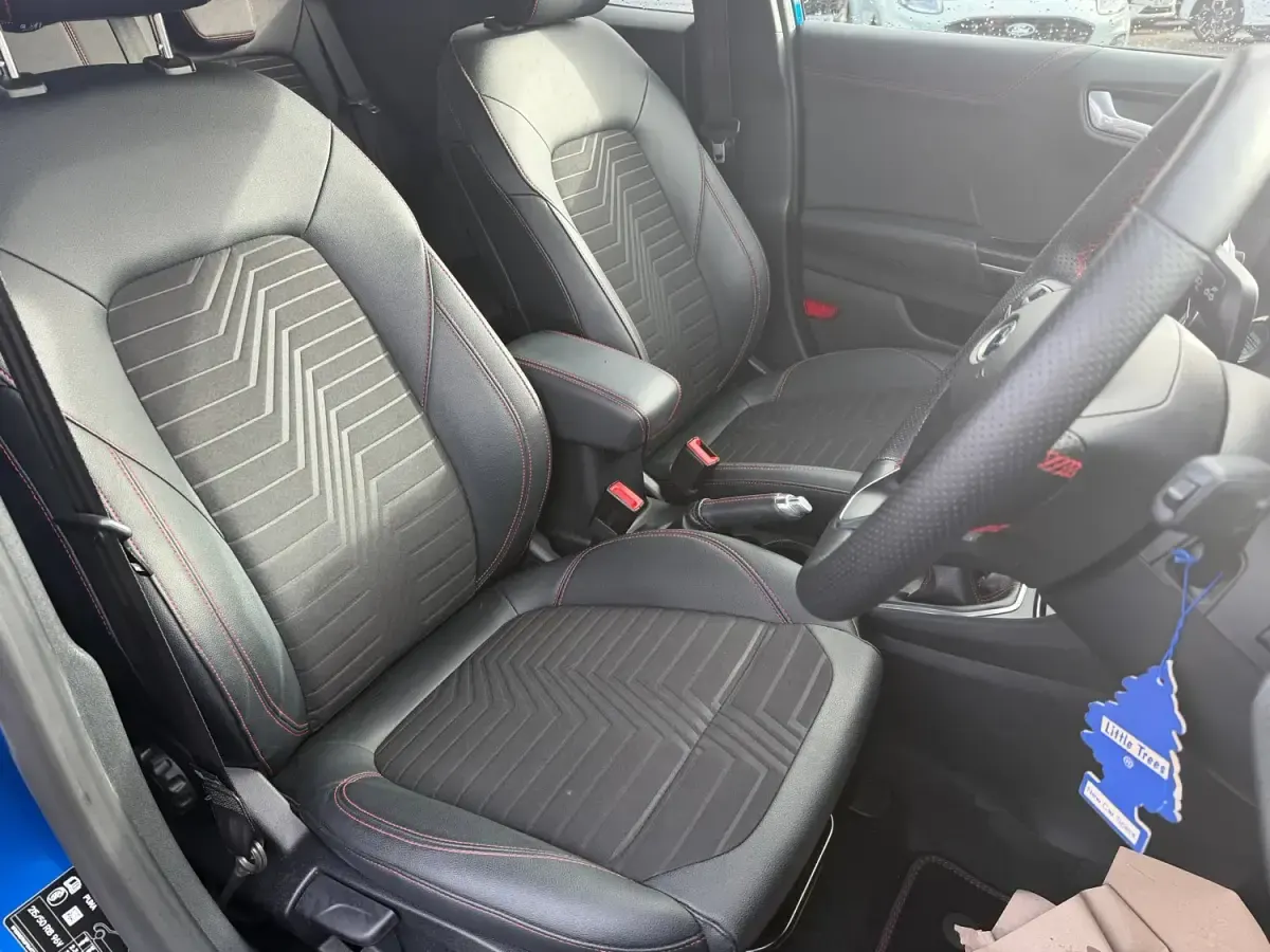 Używany Ford Puma ST-Line X 125 KM (91 kW) 2023 Niebieski SUV
