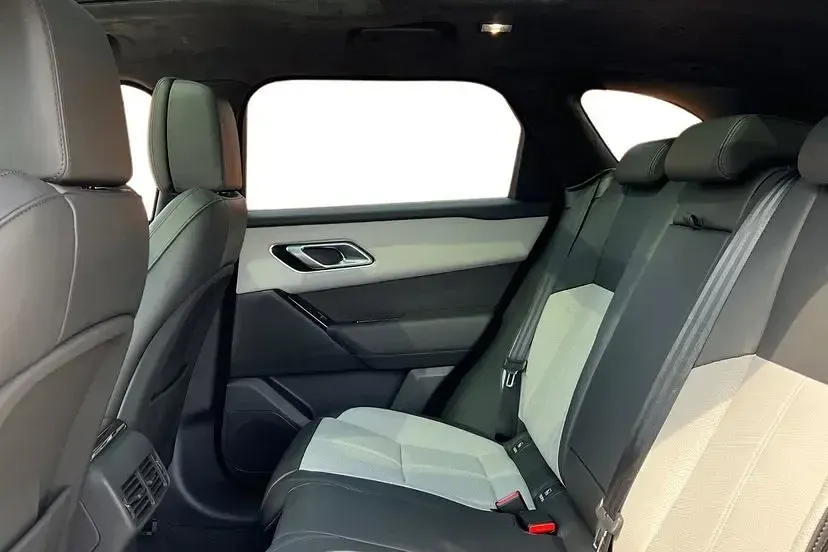 Used Land Rover Range Rover Velar Autobiography 201 HP (147 kW) 2025 Varesine blue SUV