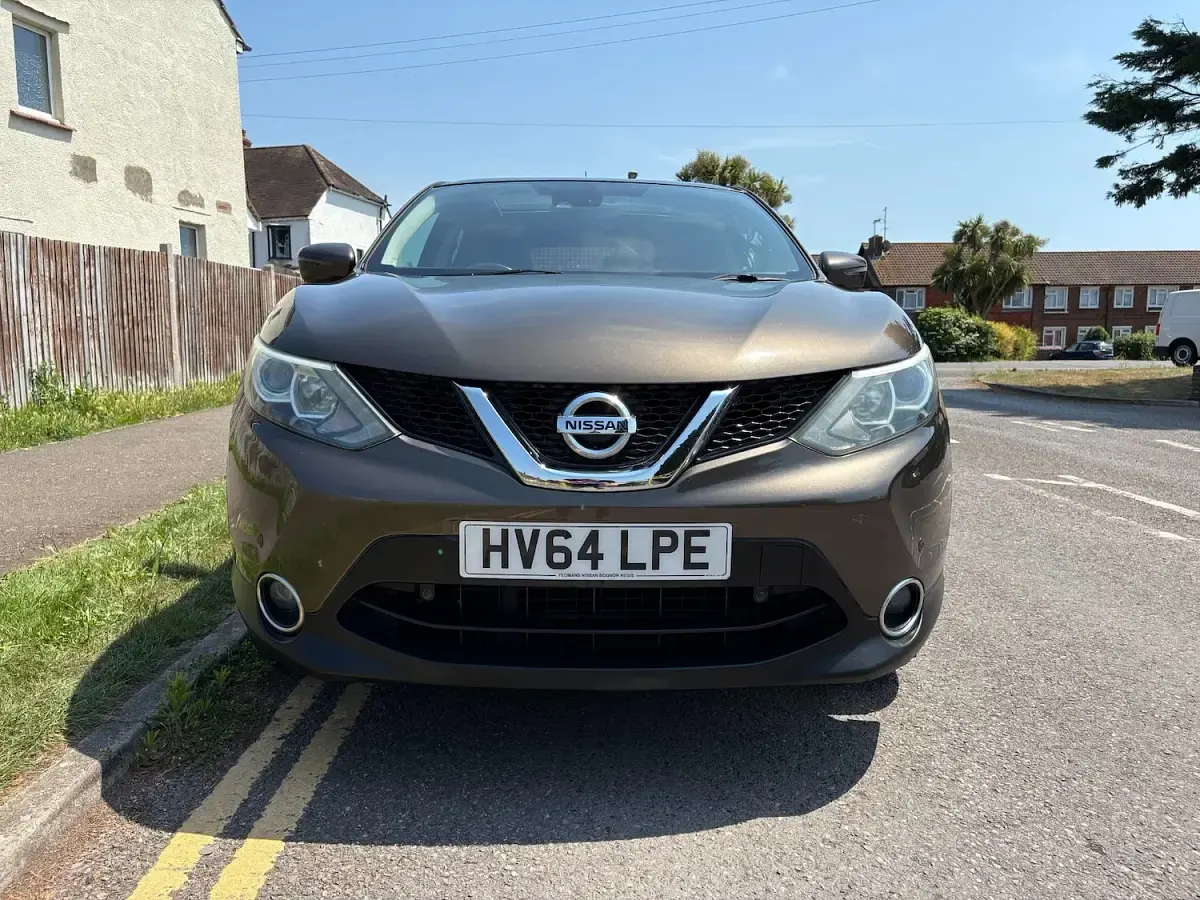 Used Nissan Qashqai Acenta Premium 110 HP (80 kW) 2014 Beige SUV