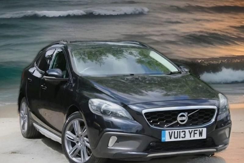 Black Used 2013 Volvo V40 R-Design Estate | £2,790 (Fair price) - Image 1/1