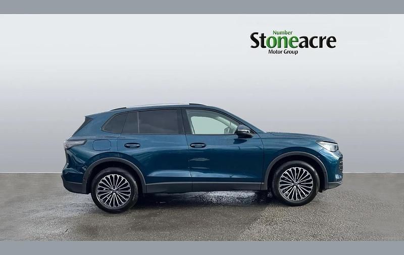 Used VW Tiguan Match 147 HP (108 kW) 2024 Blue SUV
