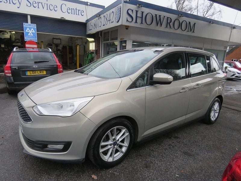 Used Ford Grand C-Max Zetec 125 HP (91 kW) 2015 Silver MPV