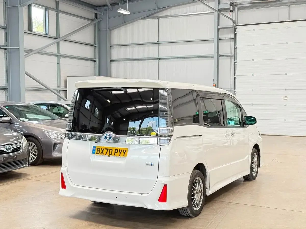 Used Toyota Noah 2026 White MPV