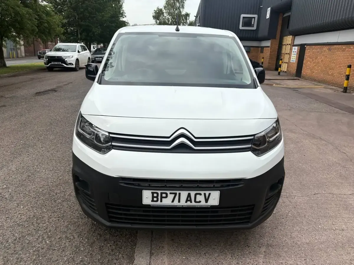 Used Citroën Berlingo 2022 White MPV