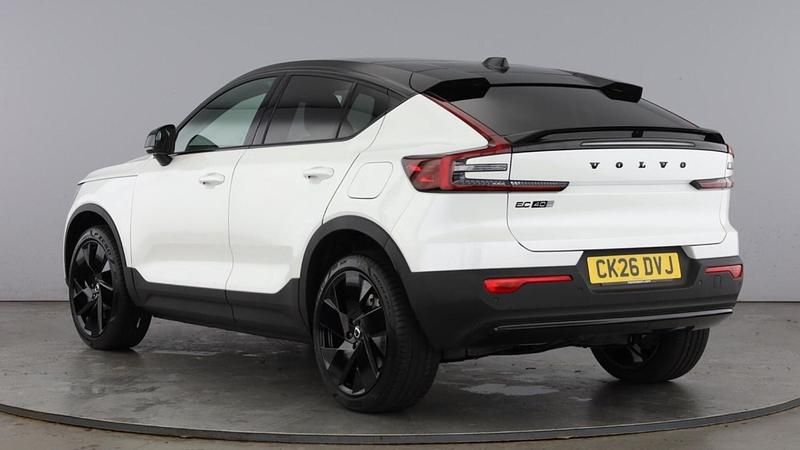 New Volvo EC40 Plus 185 kW (252 HP) 2026 White SUV