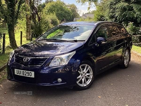 Blue Used 2011 Toyota Avensis Estate | £5,495 (Fair price) - Image 1/4