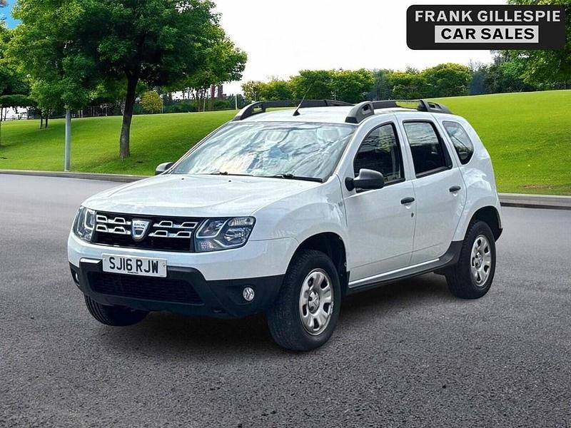 Second-hand Dacia Duster Ambiance 2016 Alb SUV