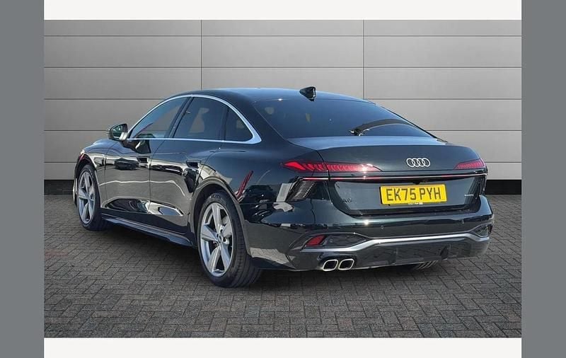 Used Audi A6 S-Line 204 HP (150 kW) 2025 Midnight green Sedan