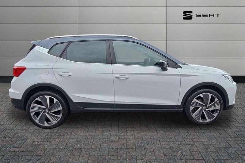 Used Seat Arona FR Sport 113 HP (83 kW) 2024 White SUV
