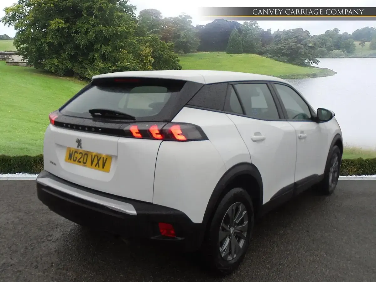 Used Peugeot 2008 Active 97 HP (71 kW) 2020 White SUV
