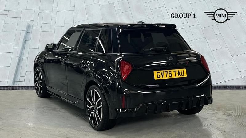 Used Mini Cooper S Hatch 201 HP (147 kW) 2025 Black Hatchback