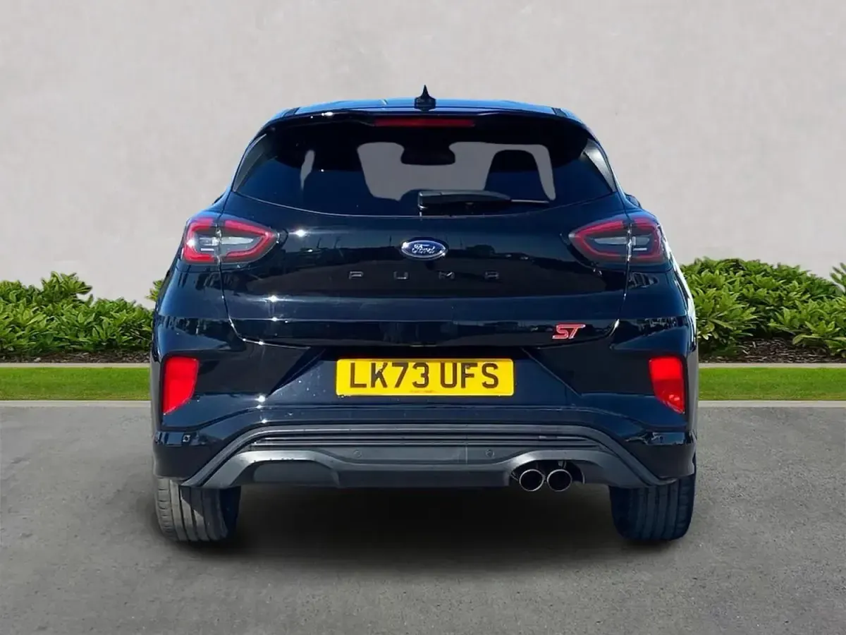 Usado Ford Puma ST 170 CV (125 kW) 2023 Negro SUV