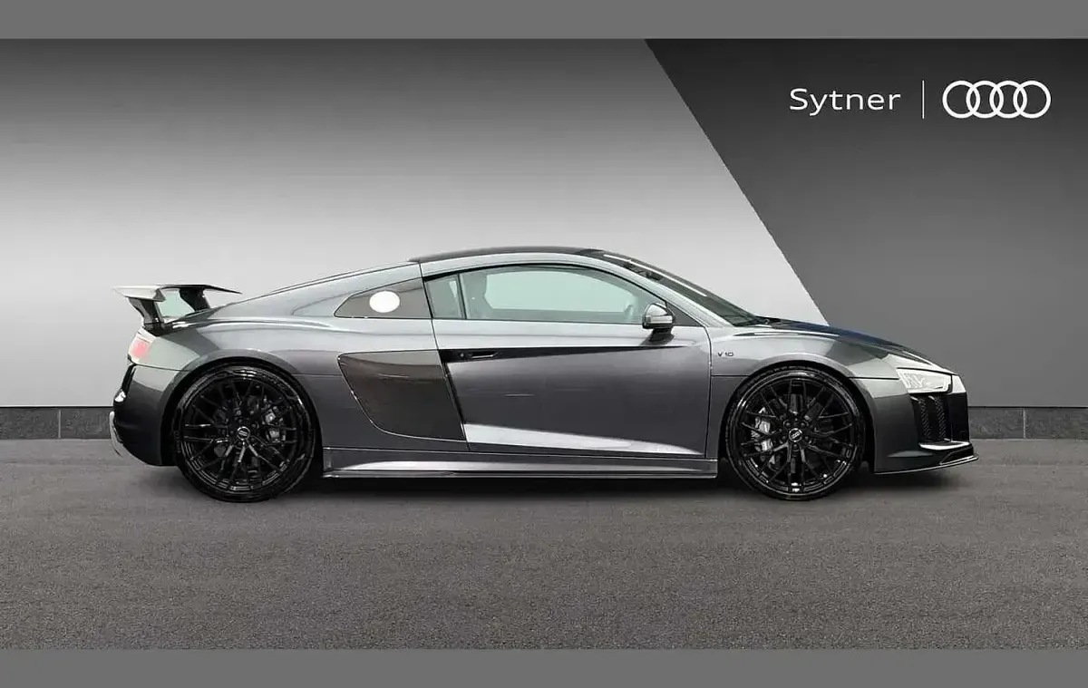Used Audi R8 Coupé Advanced 602 HP (442 kW) 2018 Grey Coupe