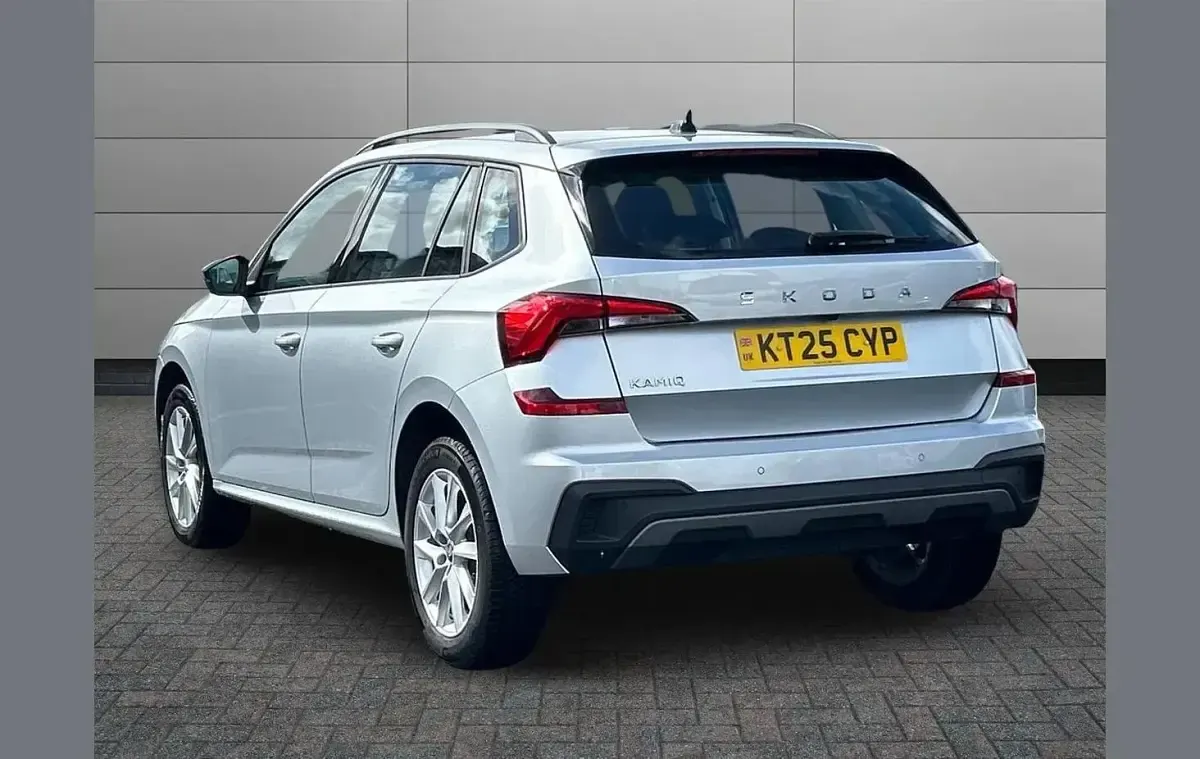 Used Skoda Kamiq SE 113 HP (83 kW) 2025 Brilliant silver metallic SUV