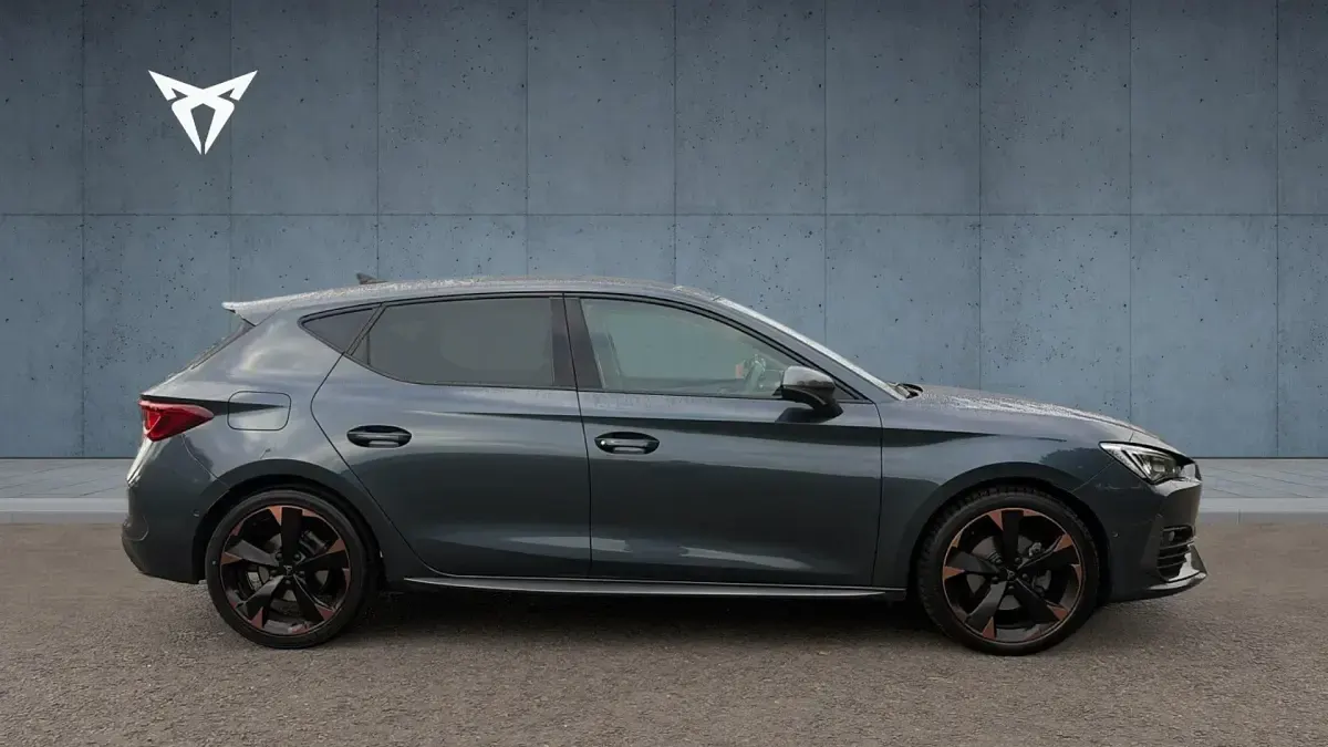 Used Cupra Leon 150 HP (110 kW) 2024 Grey Hatchback