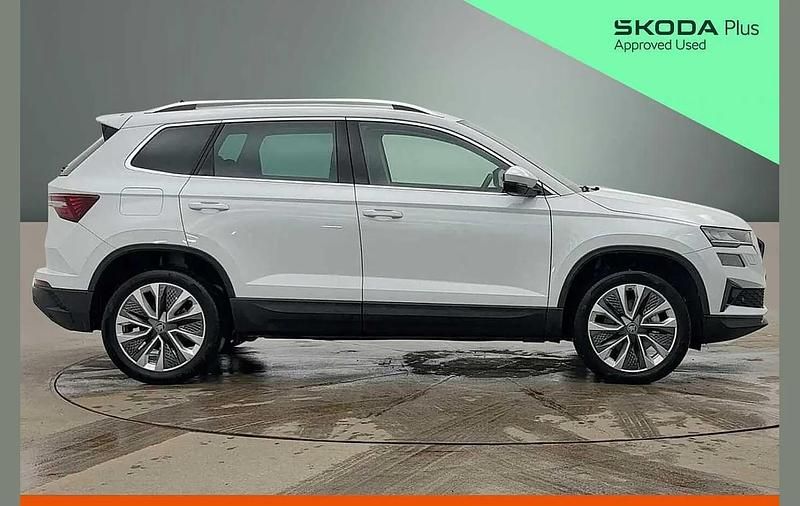 Used Skoda Karoq SE L 147 HP (108 kW) 2025 Moon white metallic SUV