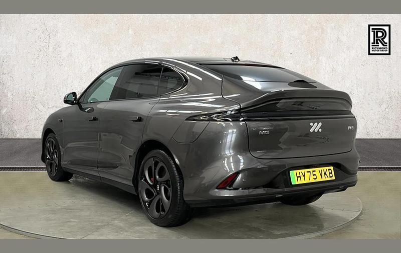 Usado MG IM6 545 kW (741 HP) 2025 Prateado SUV