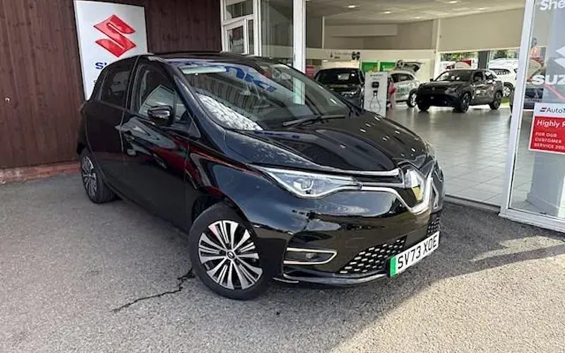 Used Renault Zoe Techno 100 kW (136 HP) 2024 Hatchback