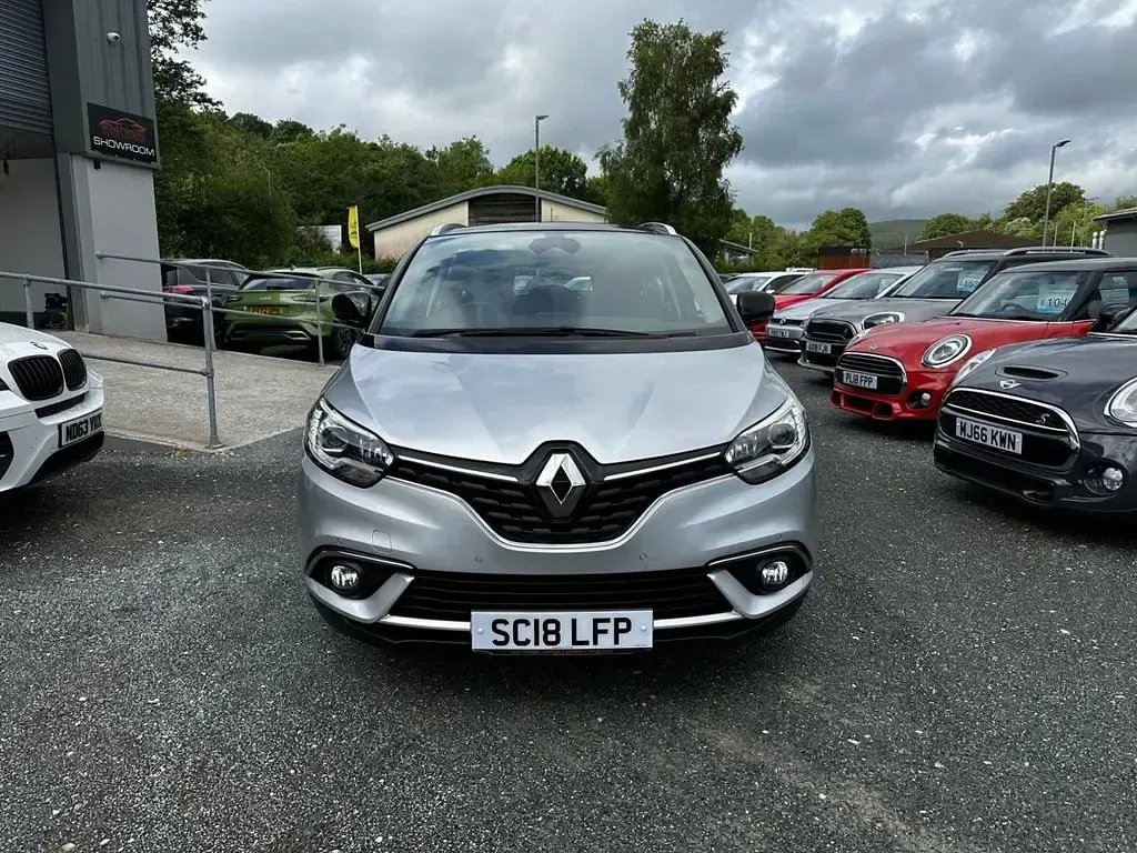 Used Renault Grand Scénic IV Dynamique 130 HP (95 kW) 2018 Silver MPV