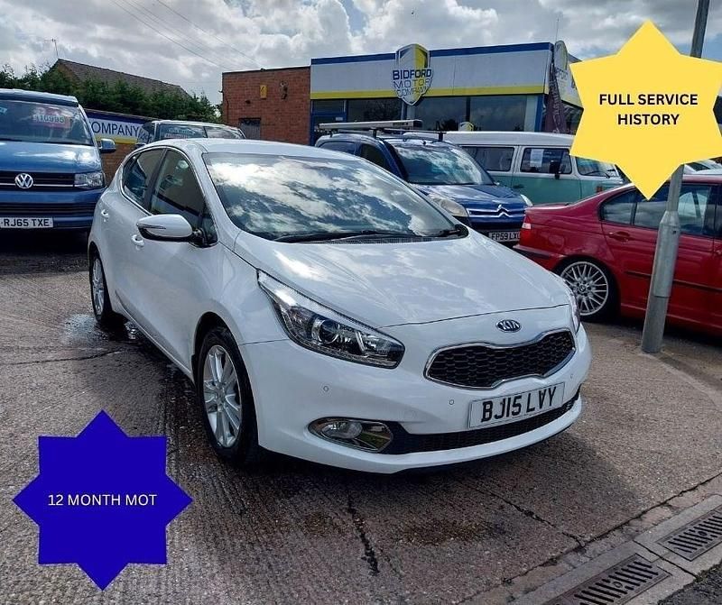 Used Kia Ceed 2015 White Hatchback