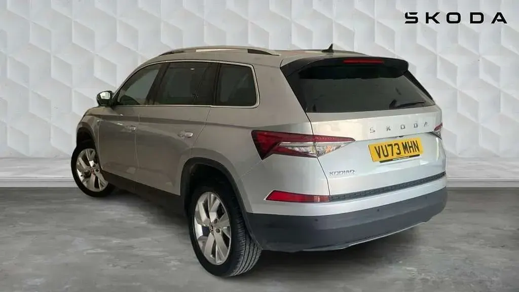 Used Skoda Kodiaq SE L Executive 150 HP (110 kW) 2023 Brilliant silver metallic SUV