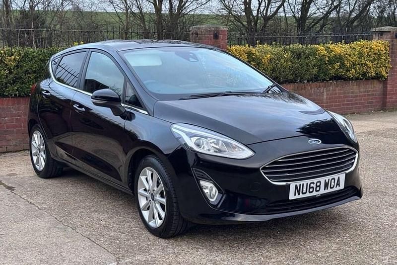 Used Ford Fiesta Titanium 125 HP (91 kW) 2018 Black Hatchback