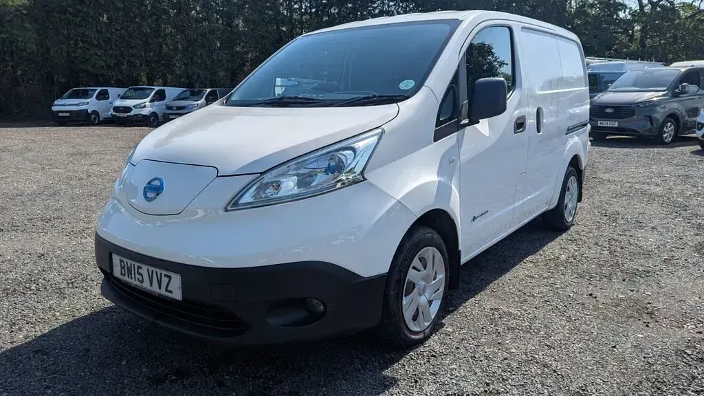 Used Nissan e-NV200 Acenta 80 kW (109 HP) 2015 White MPV