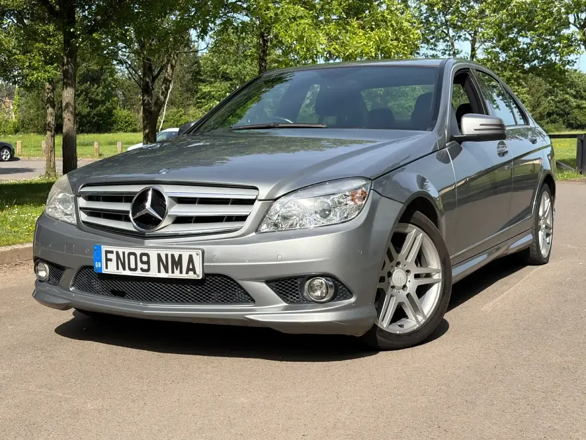 Used Mercedes C220 2009 Silver Sedan