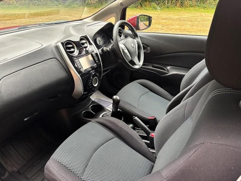 Used Nissan Note Acenta Premium 80 HP (58 kW) 2015 Red MPV