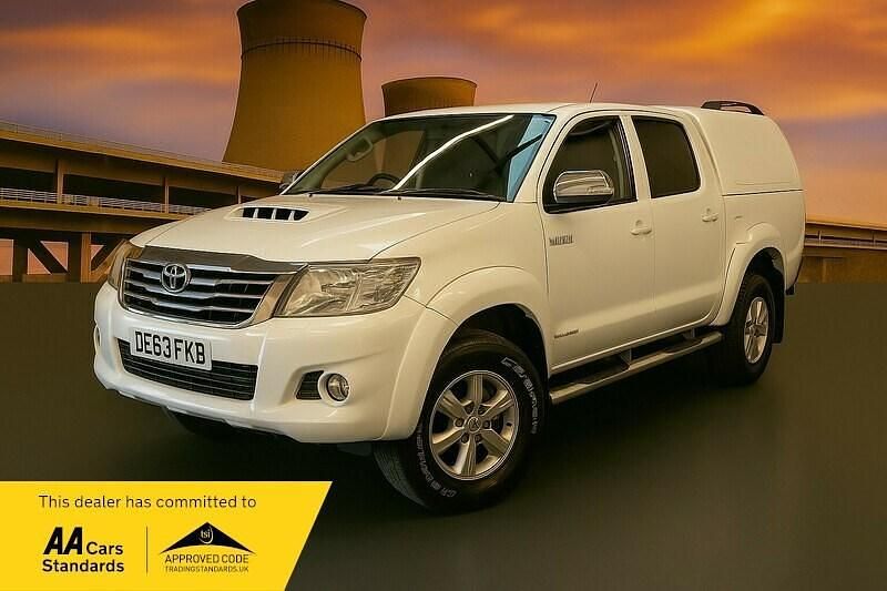 White Used 2013 Toyota HiLux Pickup | £7,490 (A bit pricey) - Image 1/3