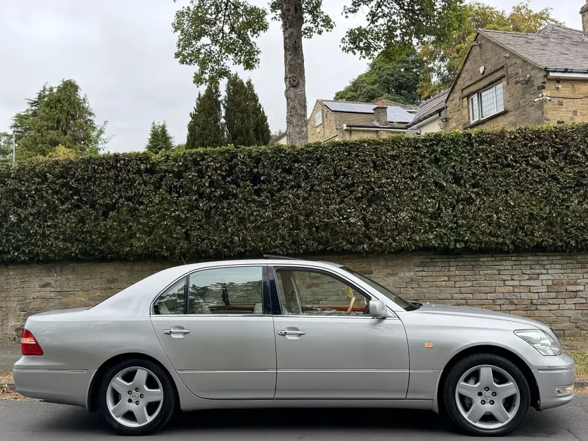Used Lexus LS430 2004 Silver Sedan