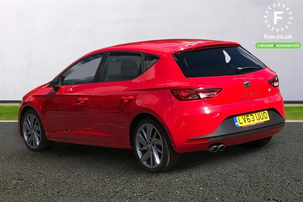 Begagnad Seat Leon FR 150 HK (110 kW) 2013 Röd Halvkombi