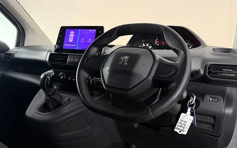 Used Peugeot Partner 102 HP (75 kW) 2021 MPV