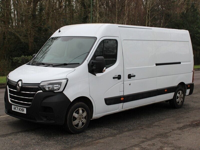 White Used 2021 Renault Master Business Van | £16,250 (Fair price) - Image 1/4