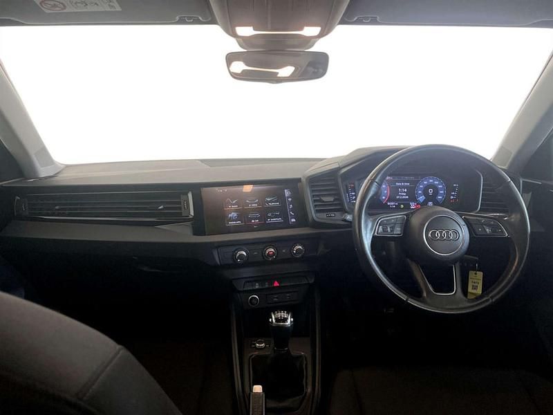 Used Audi A1 Design 116 HP (85 kW) 2019 White SUV