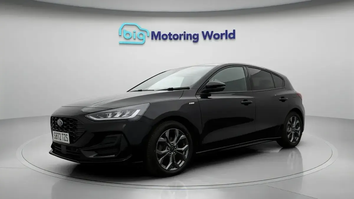 Used Ford Focus ST-Line 155 HP (114 kW) 2023 Black Hatchback