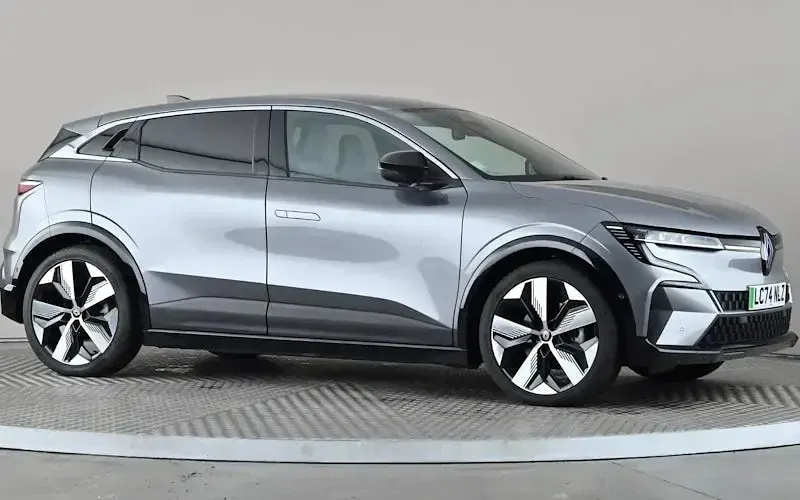 Used Renault Megane E-Tech Komfort 160 kW (218 HP) 2024 Hatchback